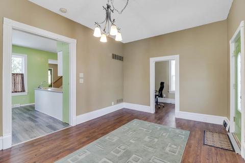 1302 Low St, Bloomington, IL 61701 photo 2