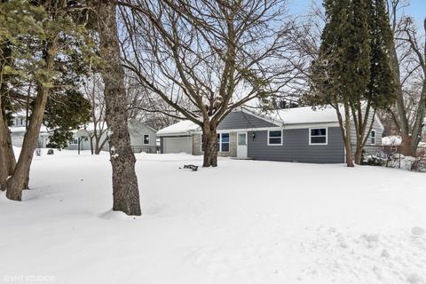 1 Woodview Ln, Algonquin, IL 60102 photo 2
