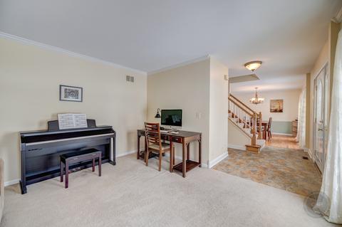 2410 Harbor Ct, Aurora, IL 60504 photo 5