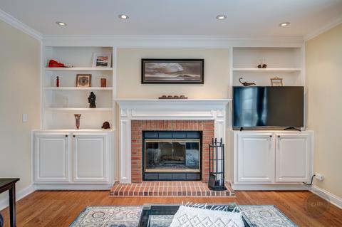 2410 Harbor Ct, Aurora, IL 60504 photo 9
