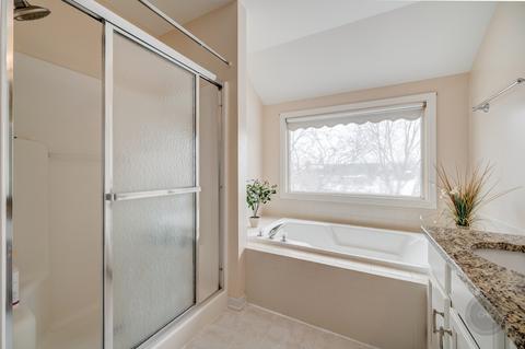2410 Harbor Ct, Aurora, IL 60504 photo 24