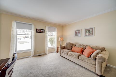 2410 Harbor Ct, Aurora, IL 60504 photo 4