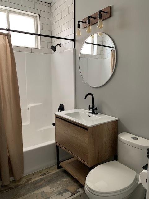 9012 S Brandon Ave, Chicago, IL 60617 photo 10