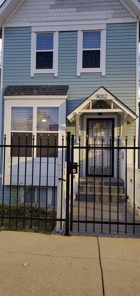 9012 S Brandon Ave, Chicago, IL 60617 photo 18