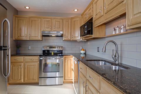1208 Beacon Hill Ct, Normal, IL 61761 photo 11