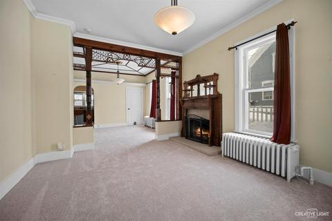 121 College St, Elgin, IL 60120 photo 3