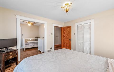 1049 Prospect Blvd, Elgin, IL 60120 photo 16