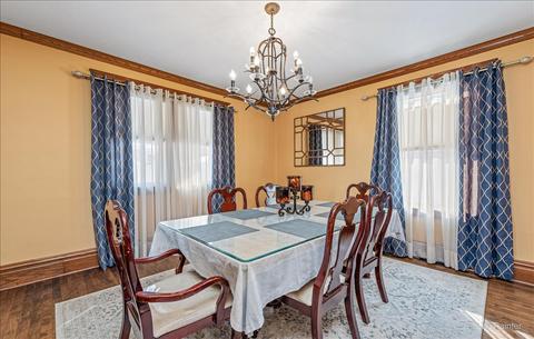 1049 Prospect Blvd, Elgin, IL 60120 photo 9