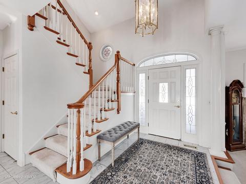 19 S Old Mill Ln, Burr Ridge, IL 60527 photo 5