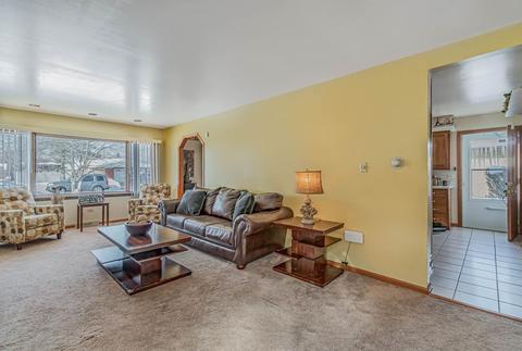18507 Bock Rd, Lansing, IL 60438 photo 4