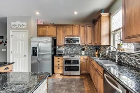 309 Buffalo Dr, Elgin, IL 60124 photo 11
