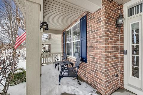 309 Buffalo Dr, Elgin, IL 60124 photo 2