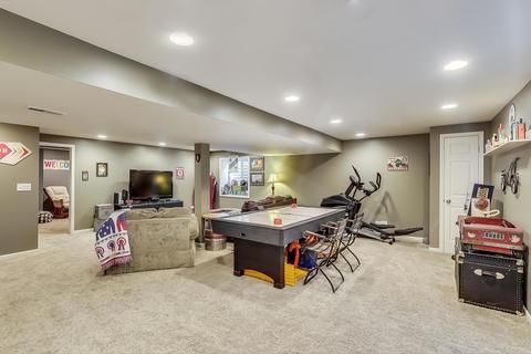 309 Buffalo Dr, Elgin, IL 60124 photo 32