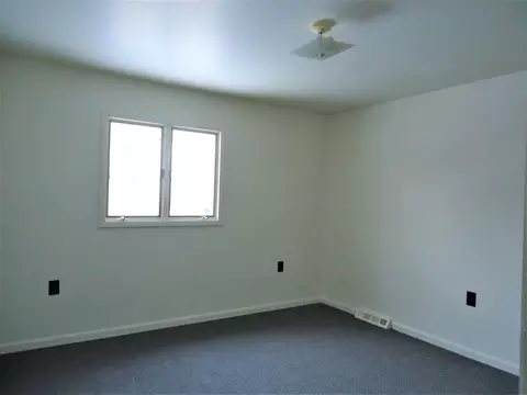112 Dalzell St, Spring Valley, IL 61362 photo 14