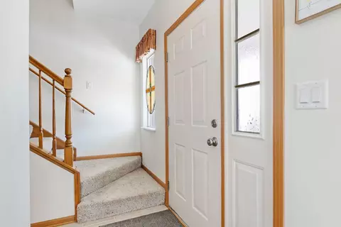 594 Fox Ridge Dr, Fox Lake, IL 60020 photo 3