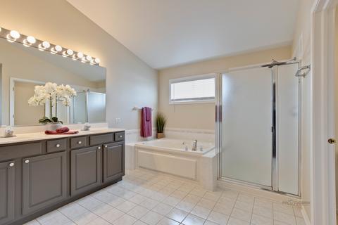 2193 Avalon Dr, Buffalo Grove, IL 60089 photo 29