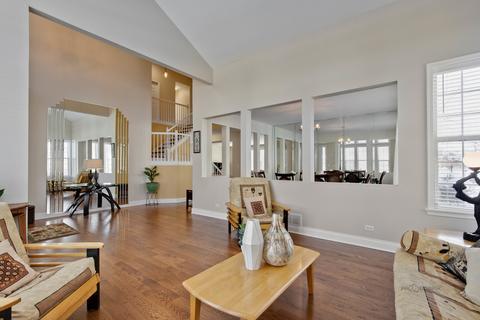 2193 Avalon Dr, Buffalo Grove, IL 60089 photo 8