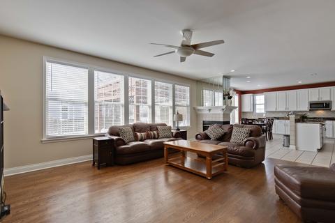 2193 Avalon Dr, Buffalo Grove, IL 60089 photo 13