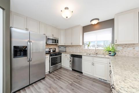 790 Stanford Ln, Carol Stream, IL 60188 photo 4