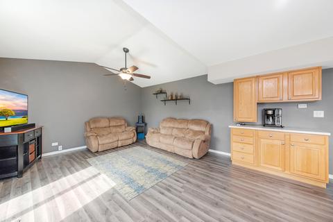 790 Stanford Ln, Carol Stream, IL 60188 photo 7