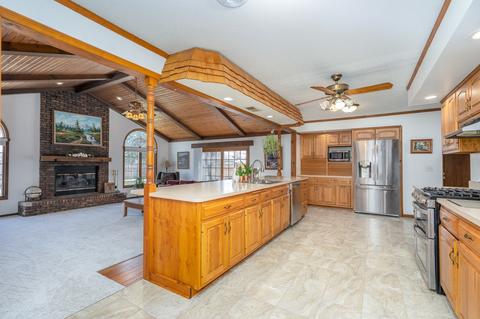 204 Illini Dr, Minooka, IL 60447 photo 8