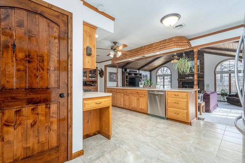 204 Illini Dr, Minooka, IL 60447 photo 5