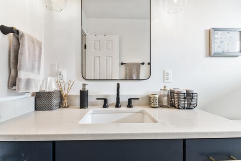 523 S Summit St, Wheaton, IL 60187 photo 9