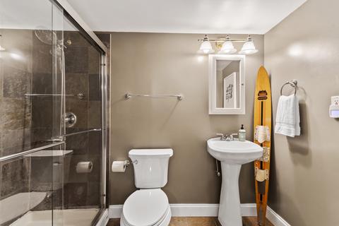 523 S Summit St, Wheaton, IL 60187 photo 18