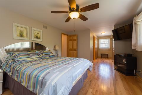 953 Willson Dr, Des Plaines, IL 60016 photo 20