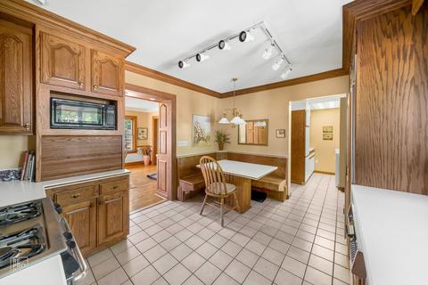 226 S Oak St, Itasca, IL 60143 photo 6