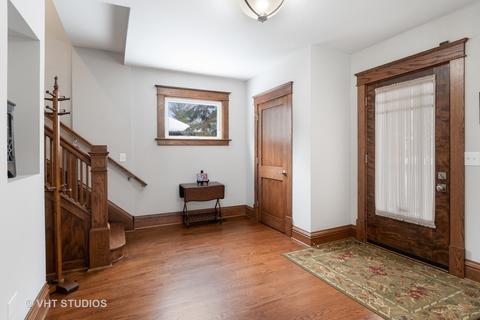 518 E 12th St, Lockport, IL 60441 photo 2
