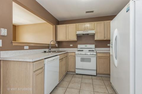 1088 Symphony Dr, Aurora, IL 60504 photo 4