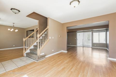 1088 Symphony Dr, Aurora, IL 60504 photo 3
