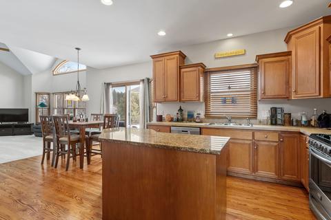 24709 Hanover Ct, Plainfield, IL 60585 photo 11