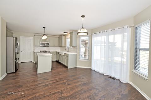 502 Spring Dr, Marengo, IL 60152 photo 3