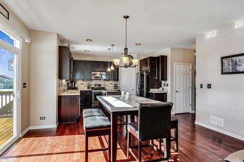 3075 Wickenden Ave, Elgin, IL 60124 photo 9