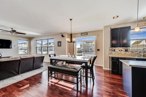 3075 Wickenden Ave, Elgin, IL 60124 photo 8