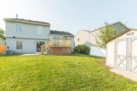 231 Iris Dr, Streamwood, IL 60107 photo 4