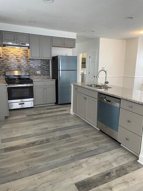743 E 104th Pl, Chicago, IL 60628 photo 3