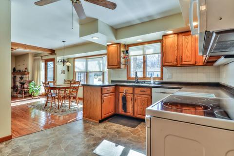3003 Valley Brook Dr, Champaign, IL 61822 photo 14