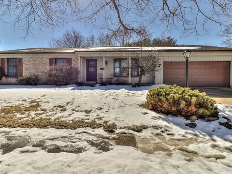 3003 Valley Brook Dr, Champaign, IL 61822 photo 2