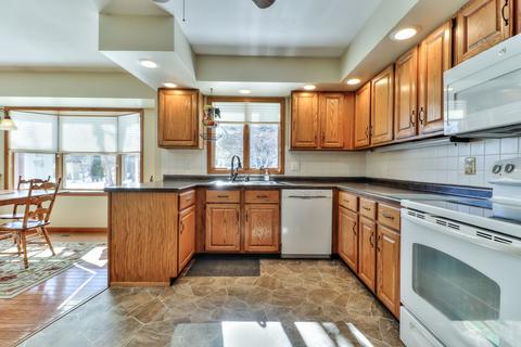 3003 Valley Brook Dr, Champaign, IL 61822 photo 13