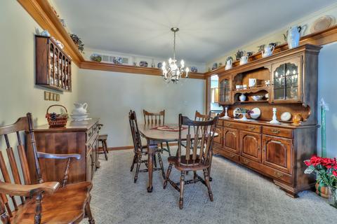 3003 Valley Brook Dr, Champaign, IL 61822 photo 9