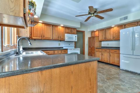 3003 Valley Brook Dr, Champaign, IL 61822 photo 15