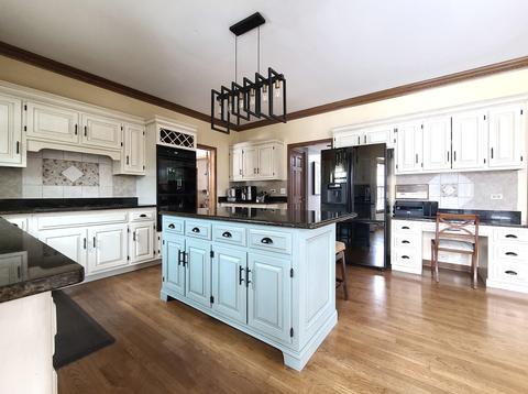 170 Danada Dr, Wheaton, IL 60189 photo 8
