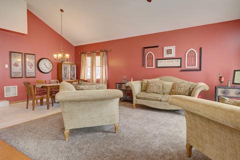 2217 Falcon Dr, Plainfield, IL 60586 photo 2