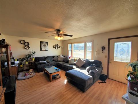 181 3rd St, Buckingham, IL 60917 photo 4
