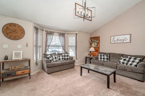 25255 Plainview Dr, Channahon, IL 60410 photo 2