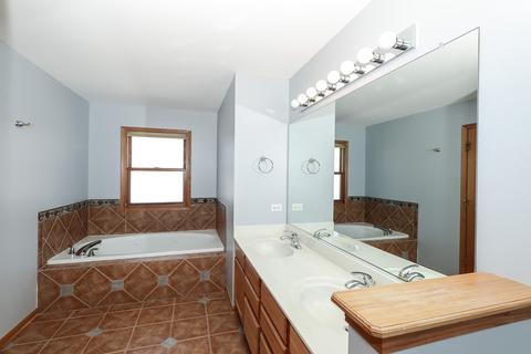210 Weston Ct, Bartlett, IL 60103 photo 25