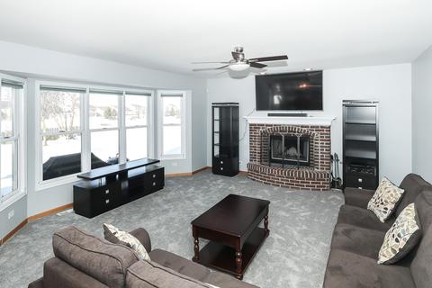 210 Weston Ct, Bartlett, IL 60103 photo 15